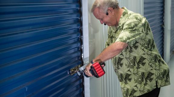 Storage Wars: Miami Series 1