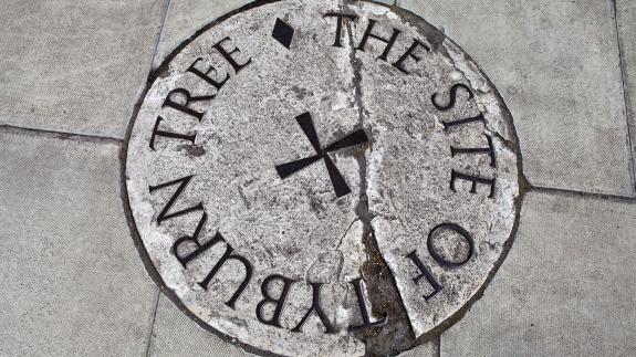 Stone marking the site of the Tyburn Tree