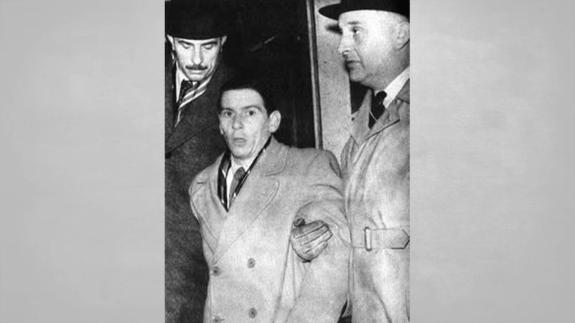 Timothy Evans being escorted by police