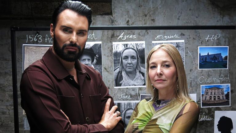 Rylan Clark and Professor Alice Roberts stand in front of an evidence board